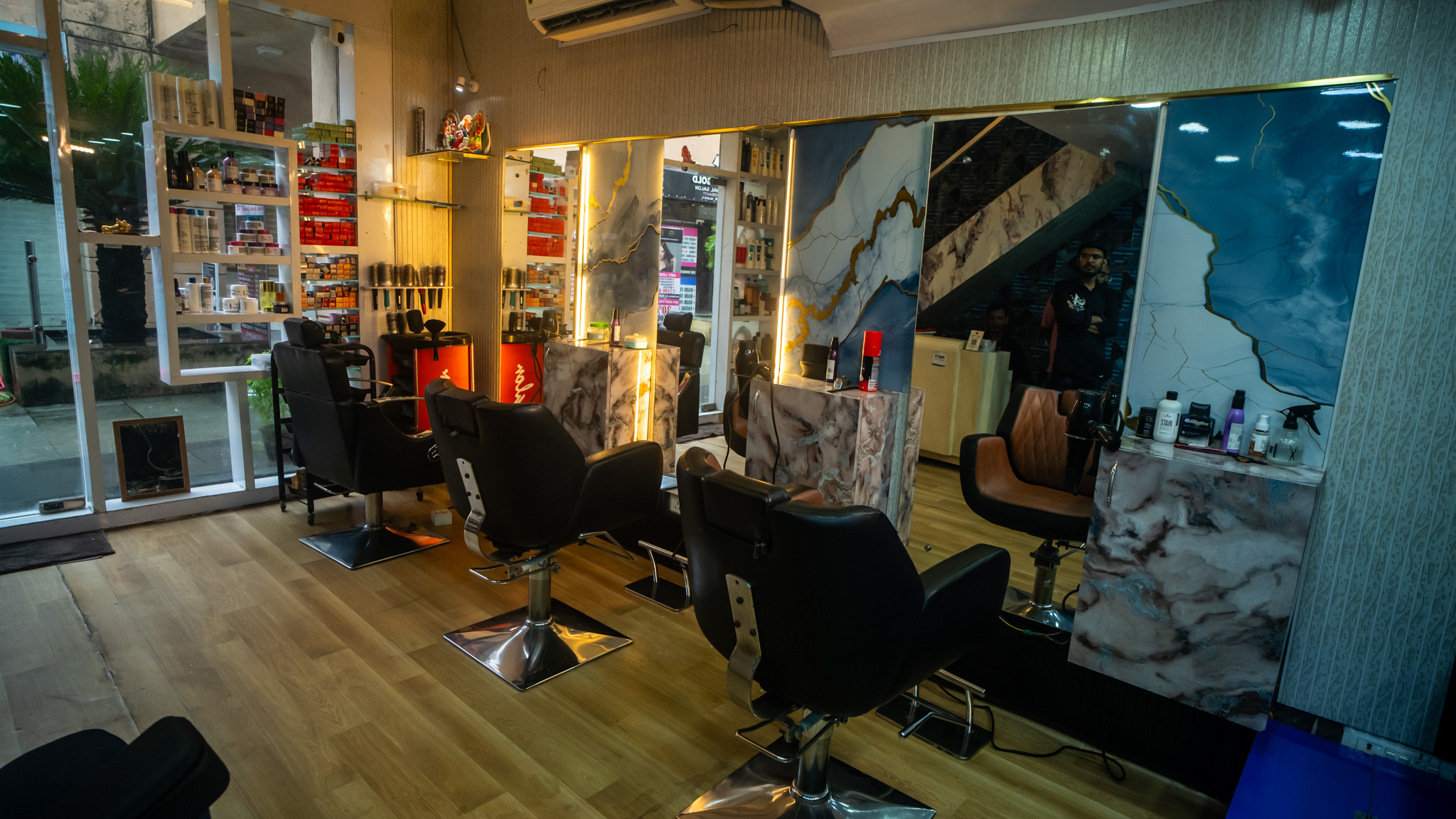 Arkit Salon Interior